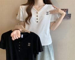 V領寬鬆短袖