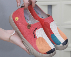 透氣防滑足弓鞋